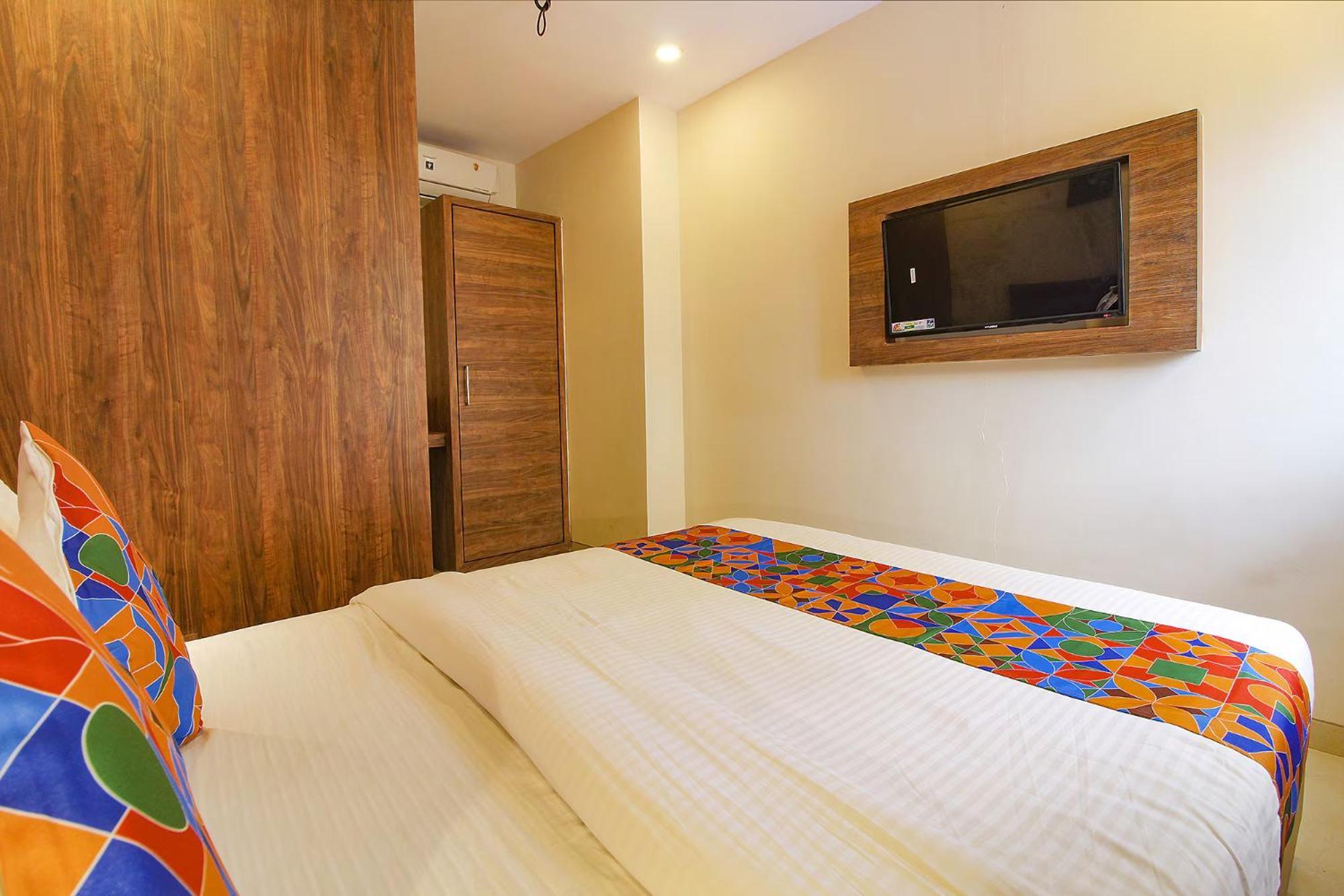 Fabhotel Peninsula - Nr Csmt Station Мумбаї Екстер'єр фото