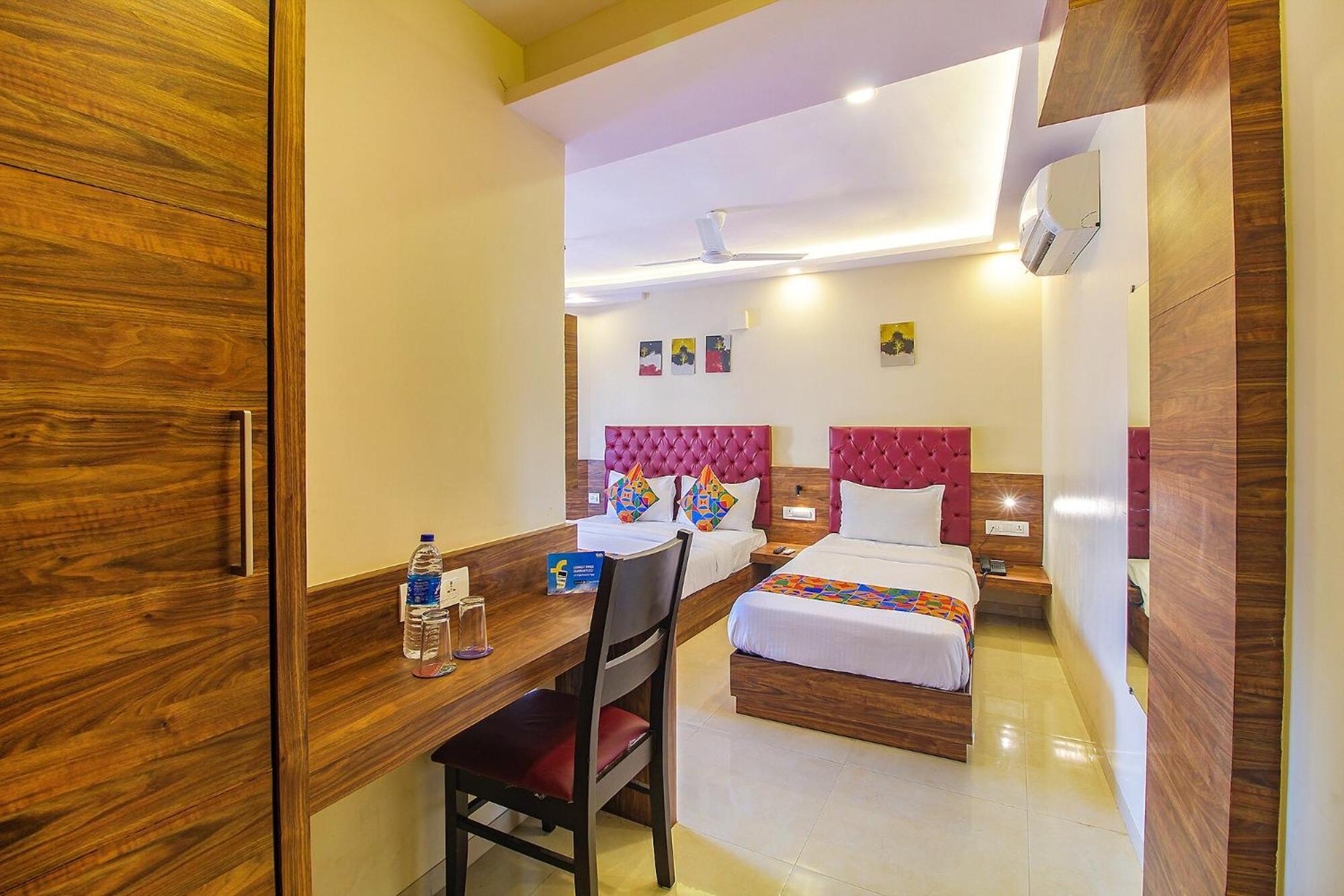 Fabhotel Peninsula - Nr Csmt Station Мумбаї Екстер'єр фото