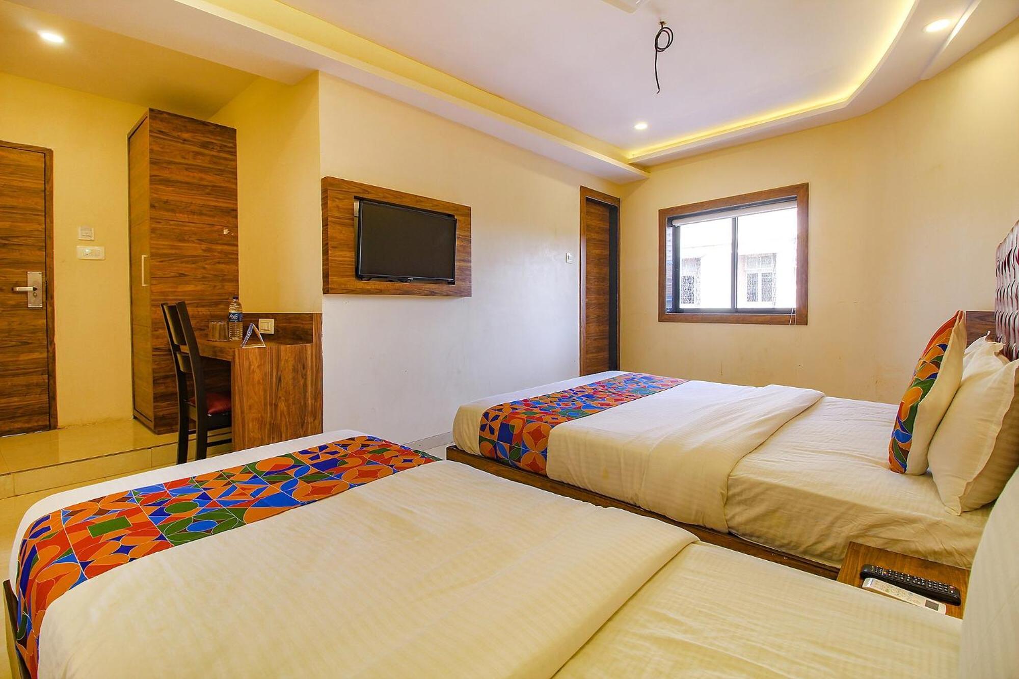 Fabhotel Peninsula - Nr Csmt Station Мумбаї Екстер'єр фото