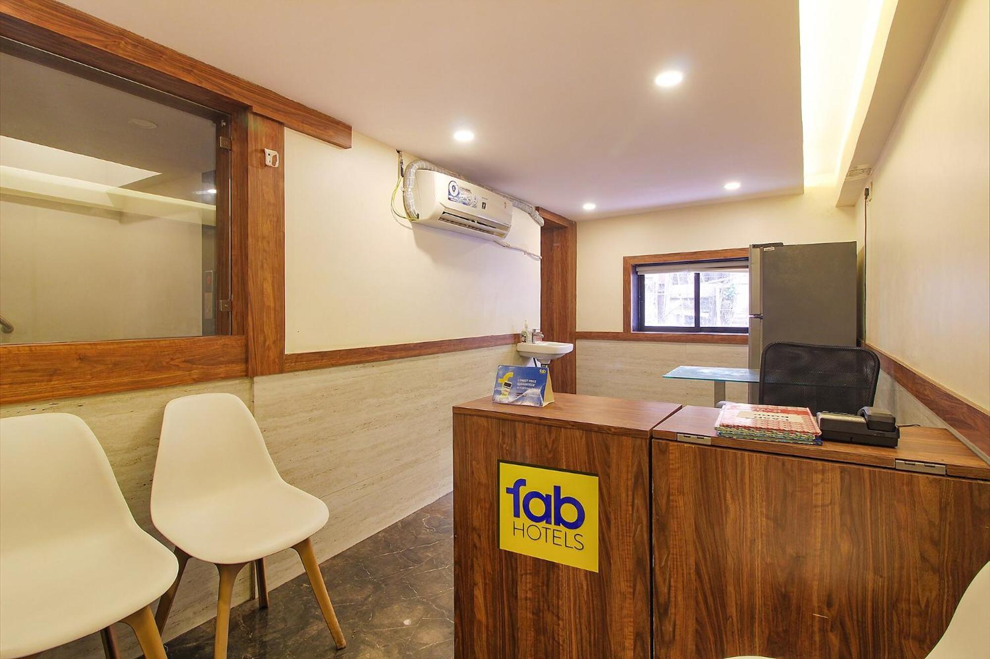 Fabhotel Peninsula - Nr Csmt Station Мумбаї Екстер'єр фото